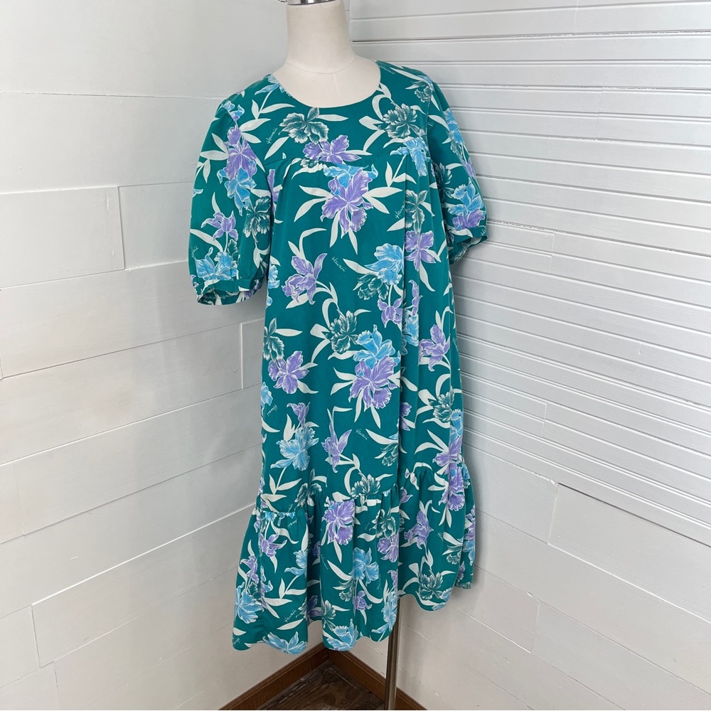 *Vintage* Helena's Hawaiian Muumuu